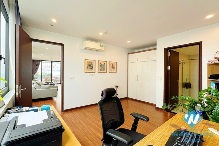 Morden duplex 3 bedrooms apartment for rent in Tay Ho ward, Ha Noi